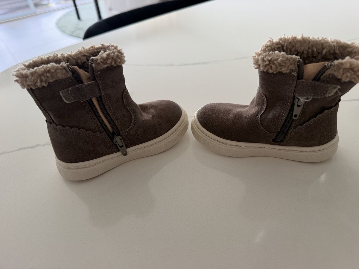 Geox Scarpe per ragazzi: Bottes GEOX enfant taille 20  – Nuovo (secondo la descrizione) da Cossonay-Ville venduto da ajs_l9zc 2