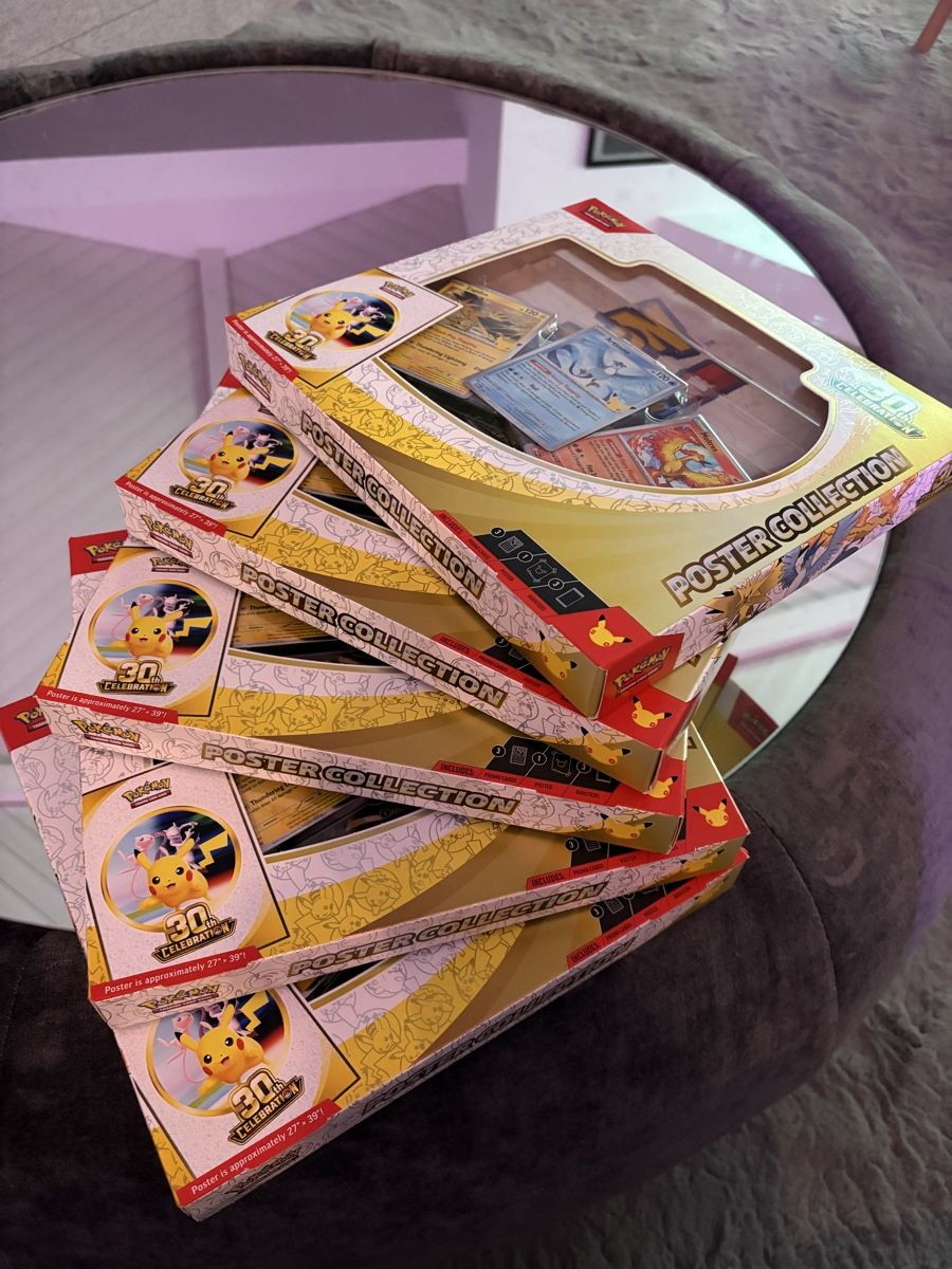 Pokémon Sammelbilder & Trading cards: Pokemon 30th Celebration Poster Collection – Neu und originalverpackt aus Stäfa von Louder85