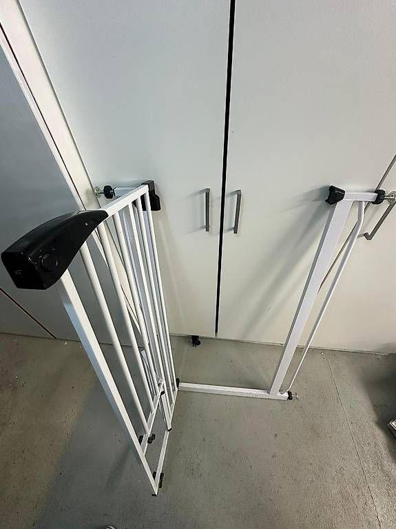 Gabbie, trasporto & Sicurezza: Ferplast Hundegitter / Absperrgitter mit Tierklappe – Usato da Goldach venduto da Fox_Man 2