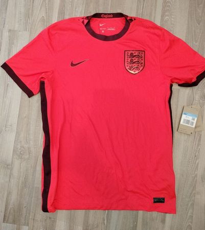 Nike-England Trikot Grösse M, neu und ungetragen
