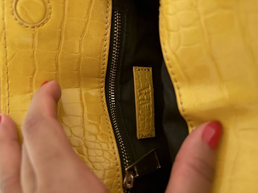 Taschen für Damen: Gelbe Tasche von Zara – Gebraucht aus Oberburg von ab22q 1