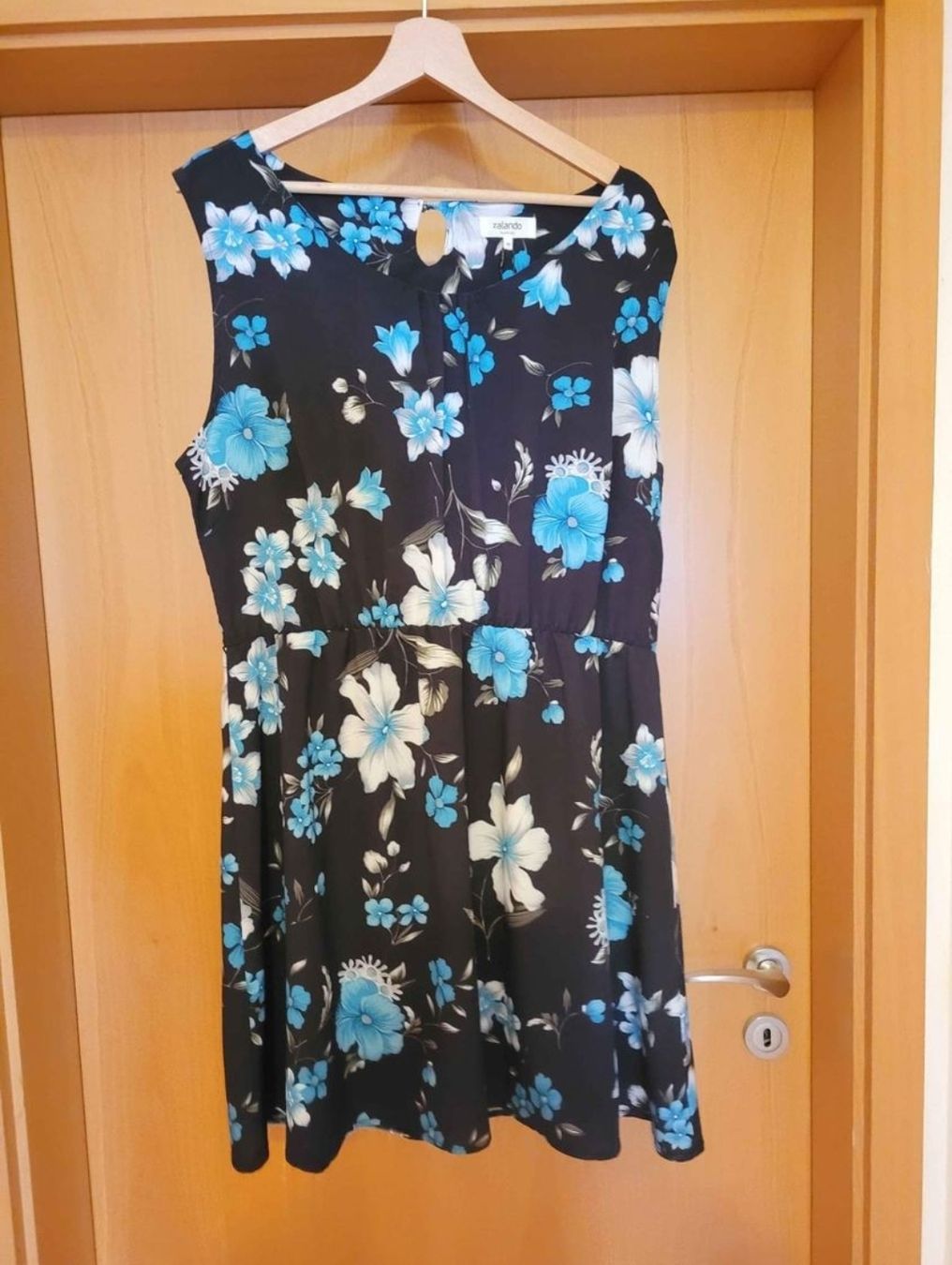 Vestiti: Sommerkleid – Usato da Kaisten venduto da Tschigi87
