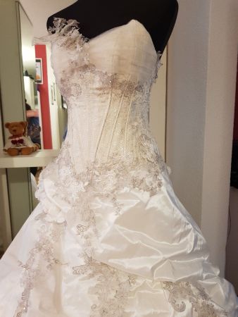 Brautkleid Abito Sposa FARAGE 32/34 Ladenpreis 2800.-