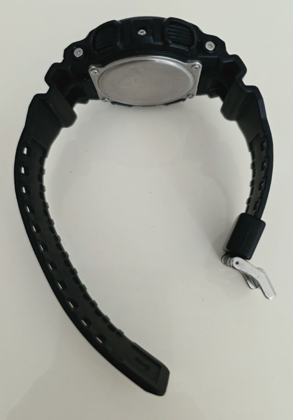 Casio Montres: Casio protection schwarz neuwertig – Neuf (Voir description) à wetzikon par Bestedienste 2