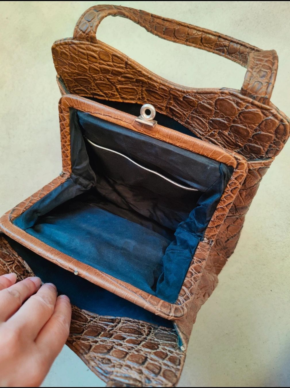 Taschen für Damen: Vintage Brown Mock Croc Tote Bag – Neu (gemäss Beschreibung) aus La Tour-de-Peilz von dAutrefois 7