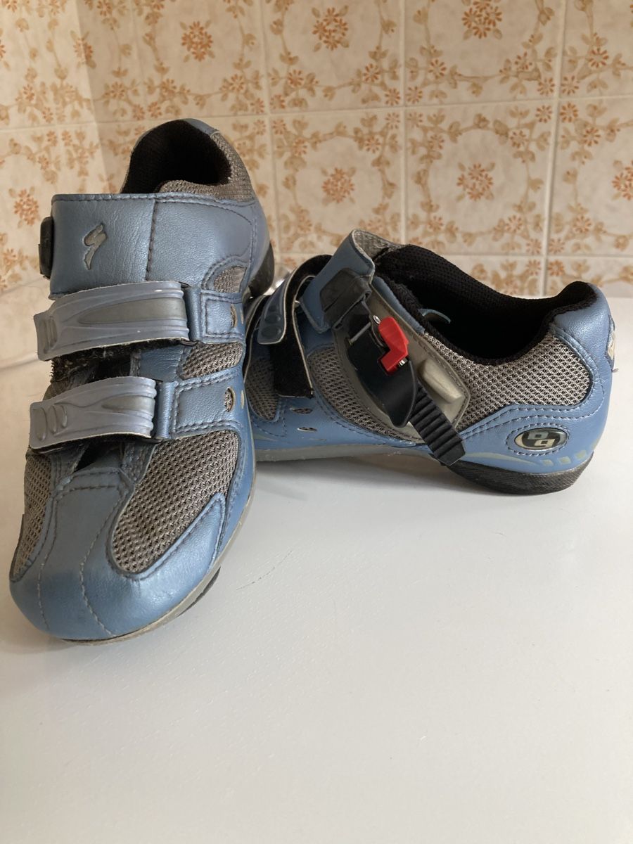 Specialized Scarpe da donna: Chaussures de vélo – Usato da Saxon venduto da tok_8dnf