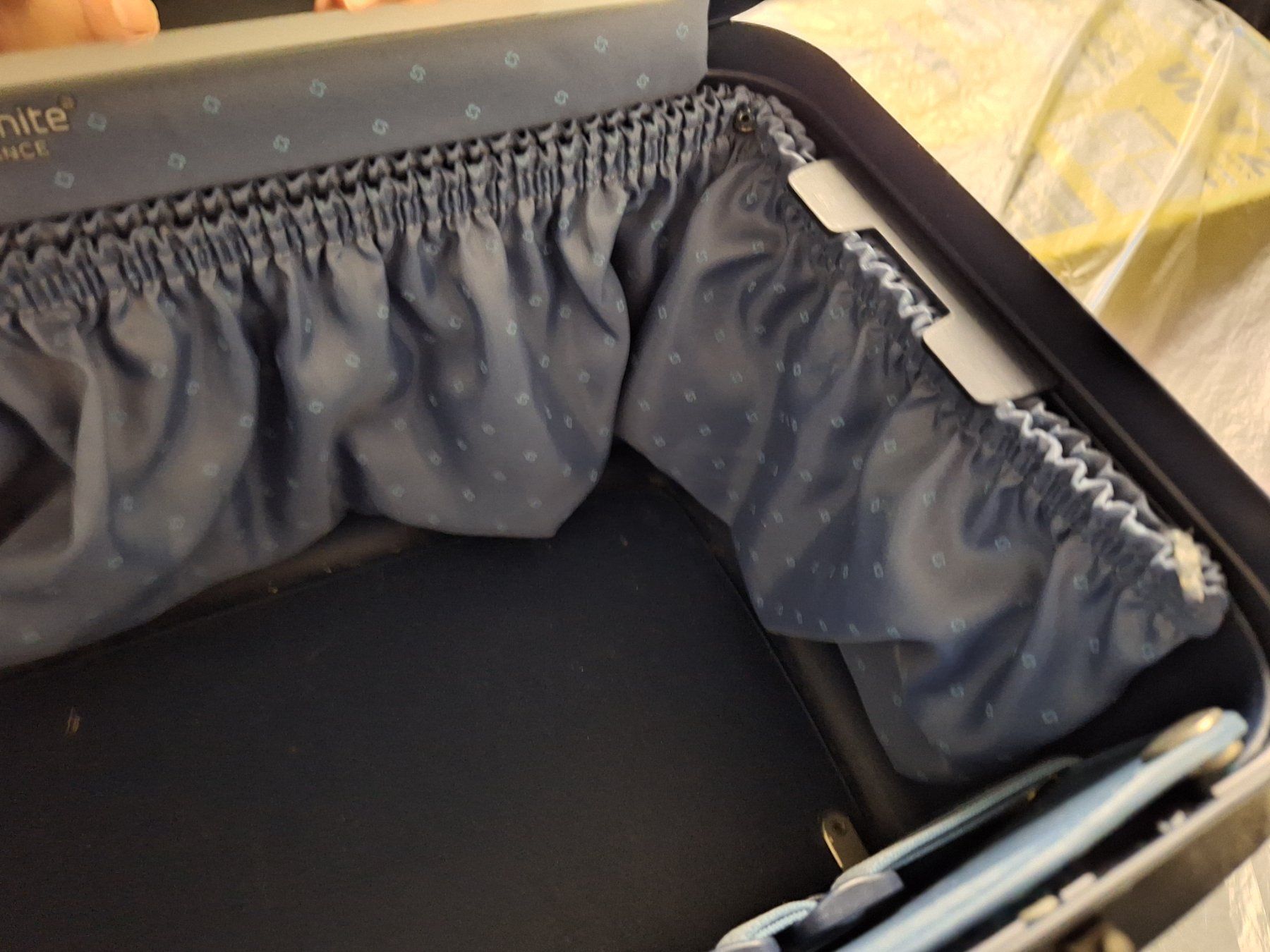 Samsonite Valigie: BeautyCase – Usato da Kloten venduto da flo_r5hm 5