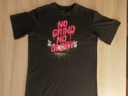 Nike T-Shirt, Schwarz, Grösse XL, Top Zustand für Sommer!