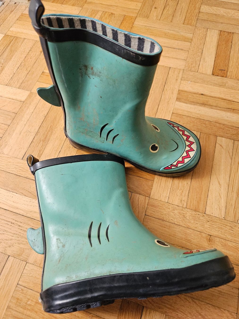 Schuhe für Jungen: Regenstiefel / Stiefel Gr. 27 Hai – Gebraucht aus Unterengstringen von saraman 1