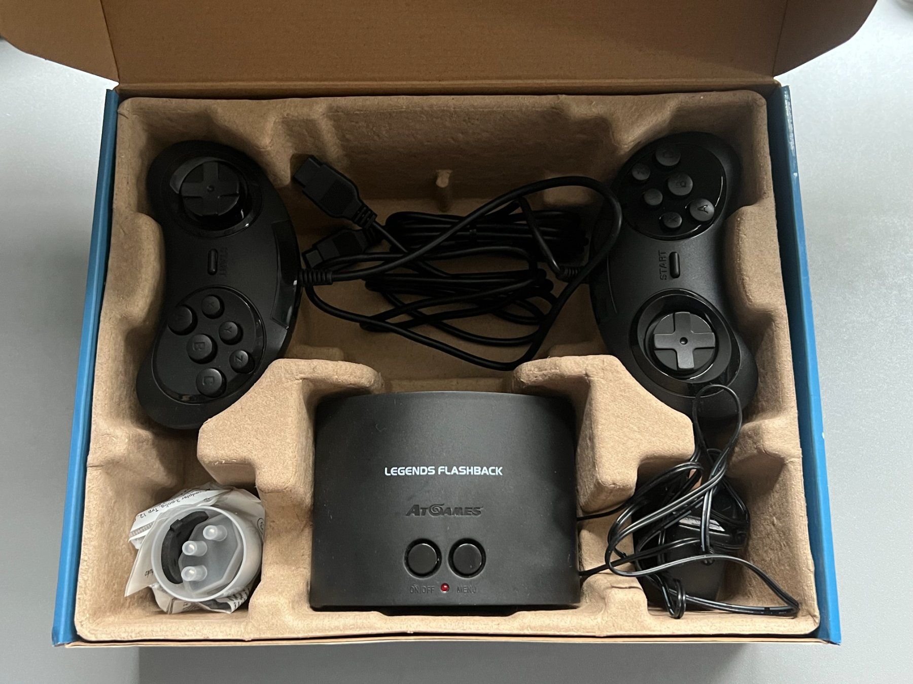 Console: Legends Flashback  ATGames Console (Complete) (How New) – Usato da Rivera venduto da poweradem05 7