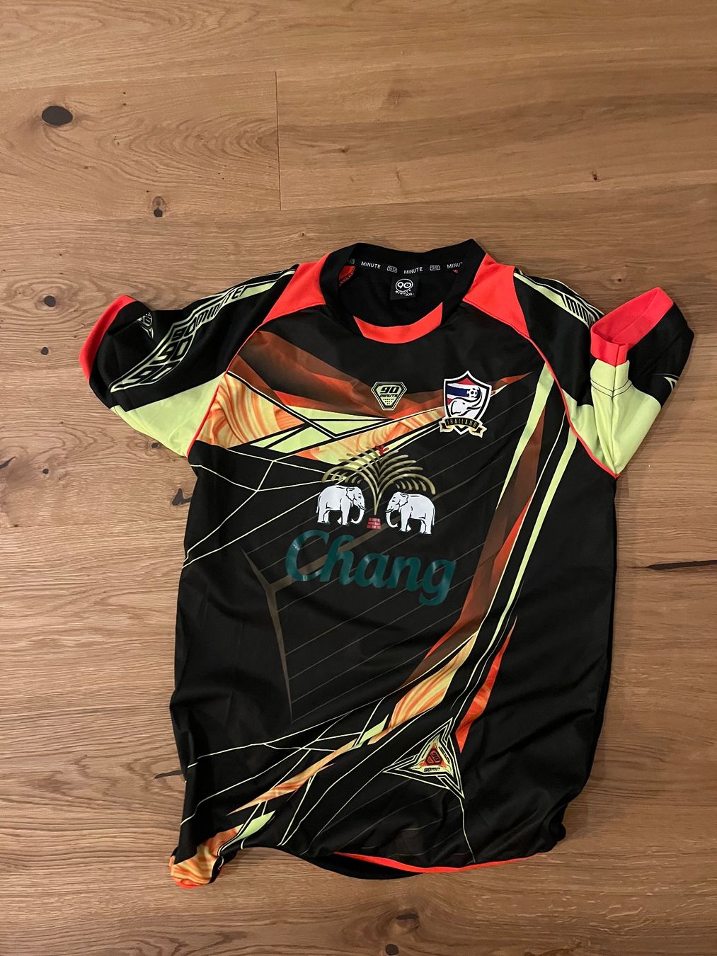 Leibchen & Hosen: Chang Thailand Trikot – Neu (gemäss Beschreibung) aus Bern von dav_5gfh