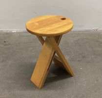 Tabouret design pliable en bois "TS" par Roger Tallon