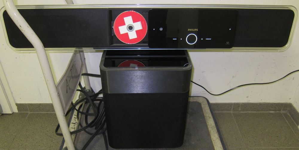 Home Cinema: Philips Sound-Bar Home Entertainment-System  HTS8140/12 – Usato da Männedorf venduto da livesteam 2