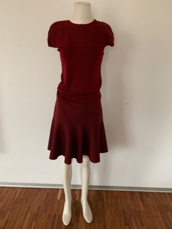 AKRIS: Exklusiver bordeauxroter Pullover mit Stickerei, 38