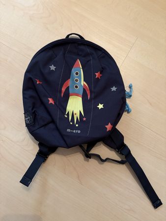 Kinder Rucksack dunkelblau Rakete m-cro klein