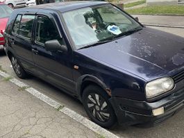 Golf 3 1.6 Benzin 101PS Schlacht- oder Feldfahrzeug