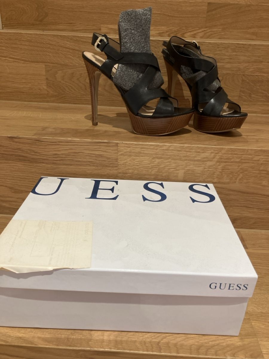 Guess Scarpe da donna: Guess Schuh Gr39 – Nuovo (secondo la descrizione) da Wermatswil venduto da Nahele 6