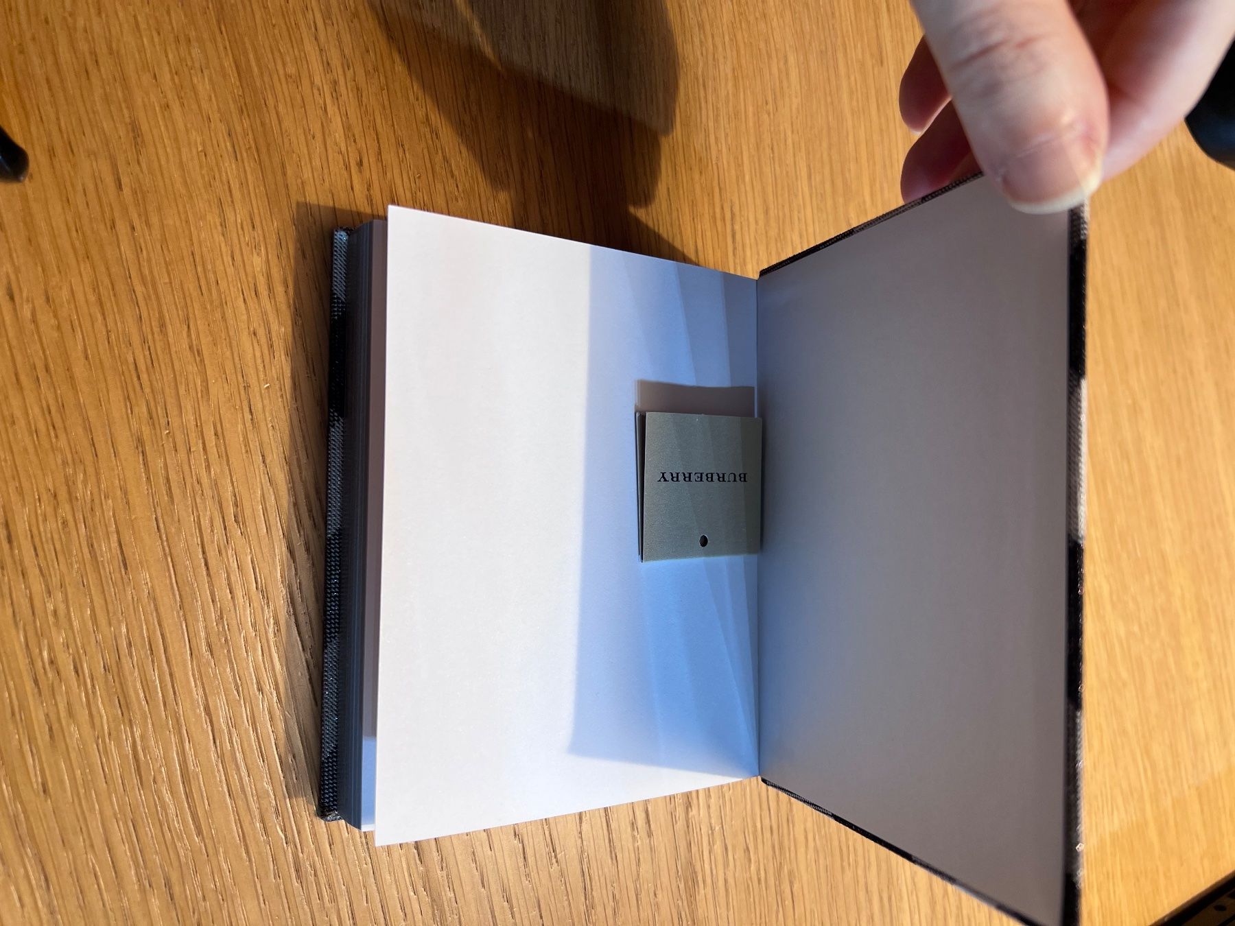 Schreibblöcke: BURBERRY NOTIZBUCH NEU – Neu und originalverpackt aus Rüschlikon von sweet_76 3