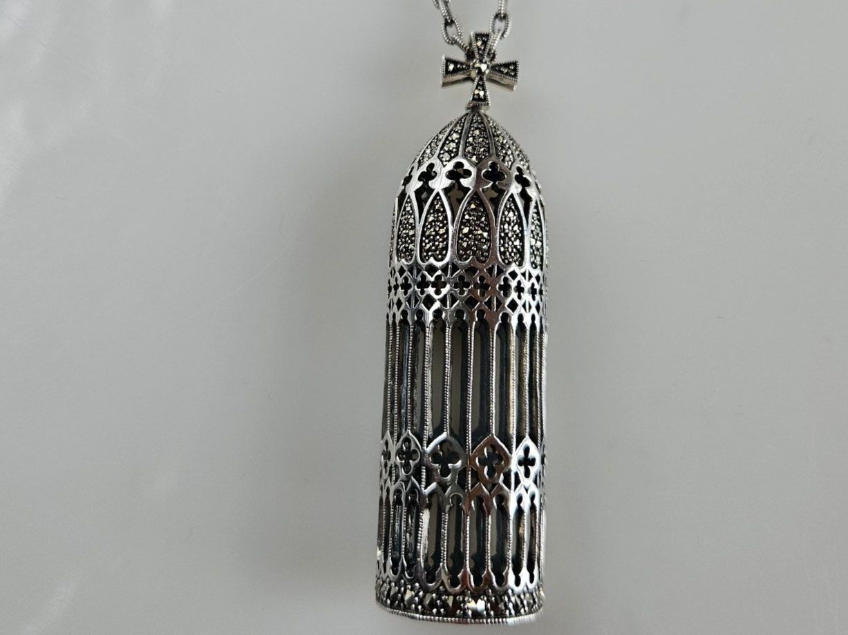 Catenine: Zwei Silber Kette mit "Volieren" Anhänger (70cm und 42cm) – Nuovo (secondo la descrizione) da Winterthur venduto da ste_tcx5