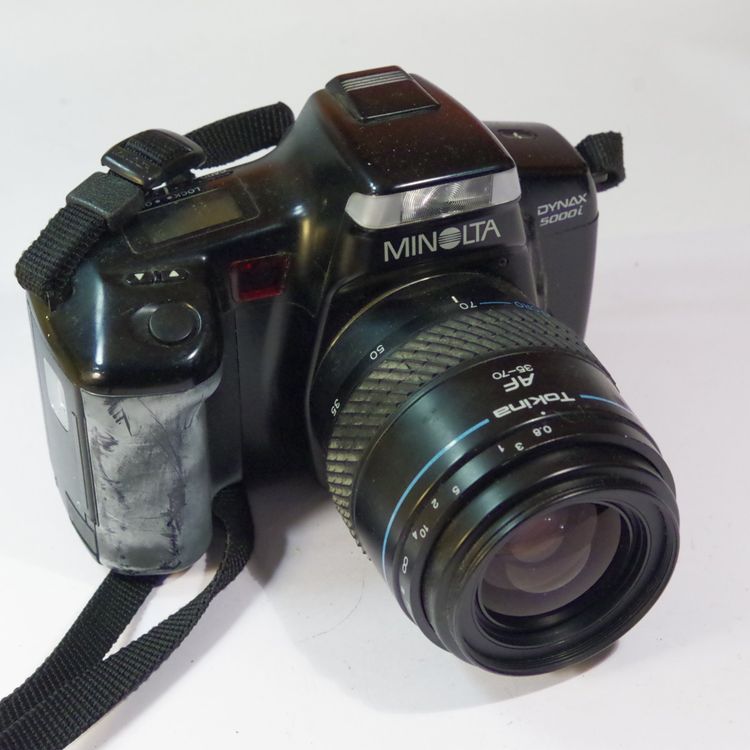 Minolta Fotocamera: Minolta Dynax 5000i  mit Tokina AF 35-70mm – Usato da Erlinsbach venduto da Yanny