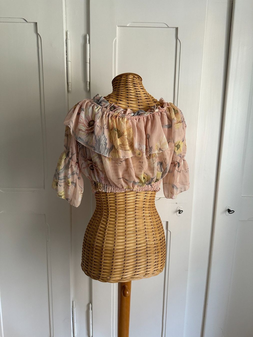 H&M Tops: Cropped Chiffon Oberteil rosa - 36 – D'occasion à Zürich par Diazaio 2