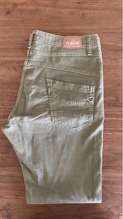 Trendige Hose von Please, Grösse L, Farbe Olive - Neuwertig