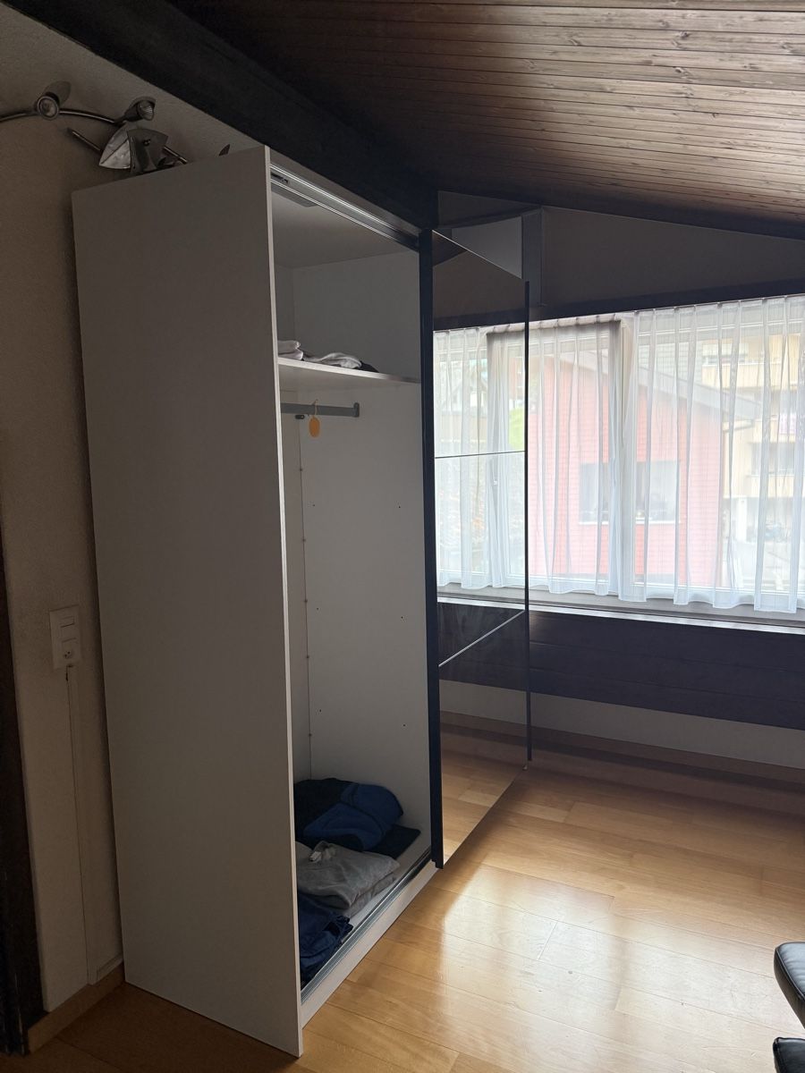 Armoires: Schwebetürenschrank – D'occasion à Lungern par dia_r6l8 3