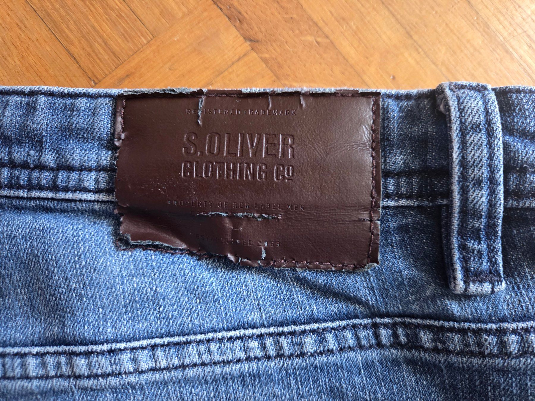Jeans: Jeansshorts W34 – Usato da Basel venduto da grandfamily 5