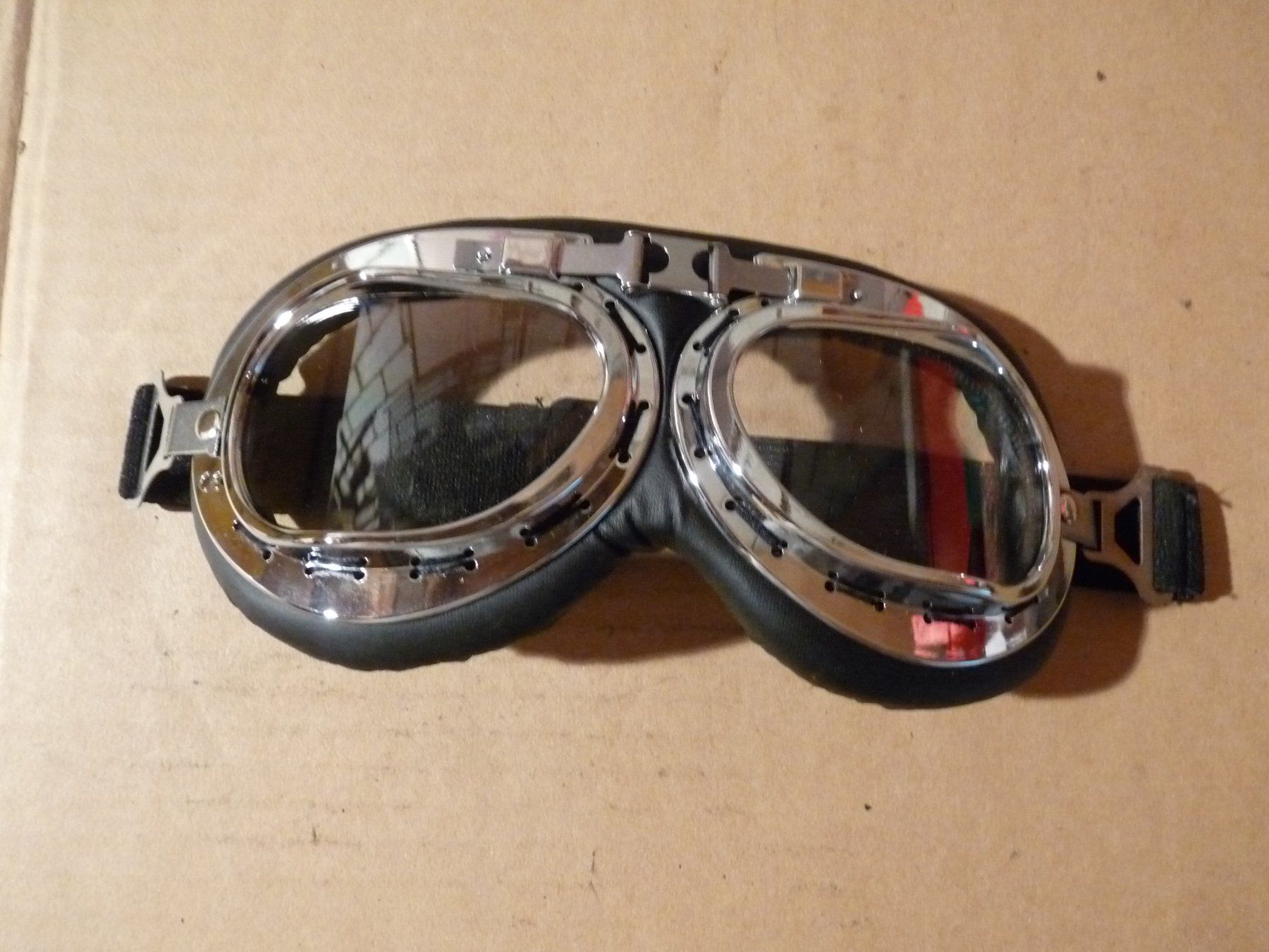 Alle Motorradersatzteile: Motorrad Brille – Neu (gemäss Beschreibung) aus Huttwil von mof_8dpq
