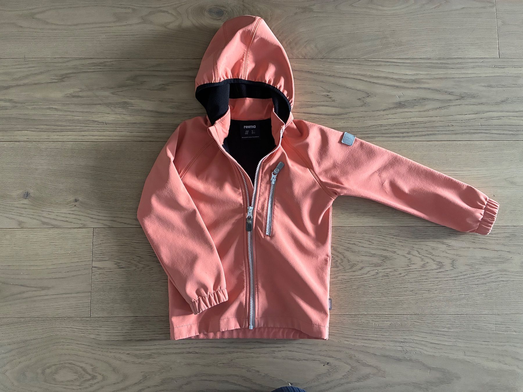 Reima Vestes & Manteaux: Softshelljacke Reima Mädchen korall 116 – D'occasion à Niederwil AG par Aloha32
