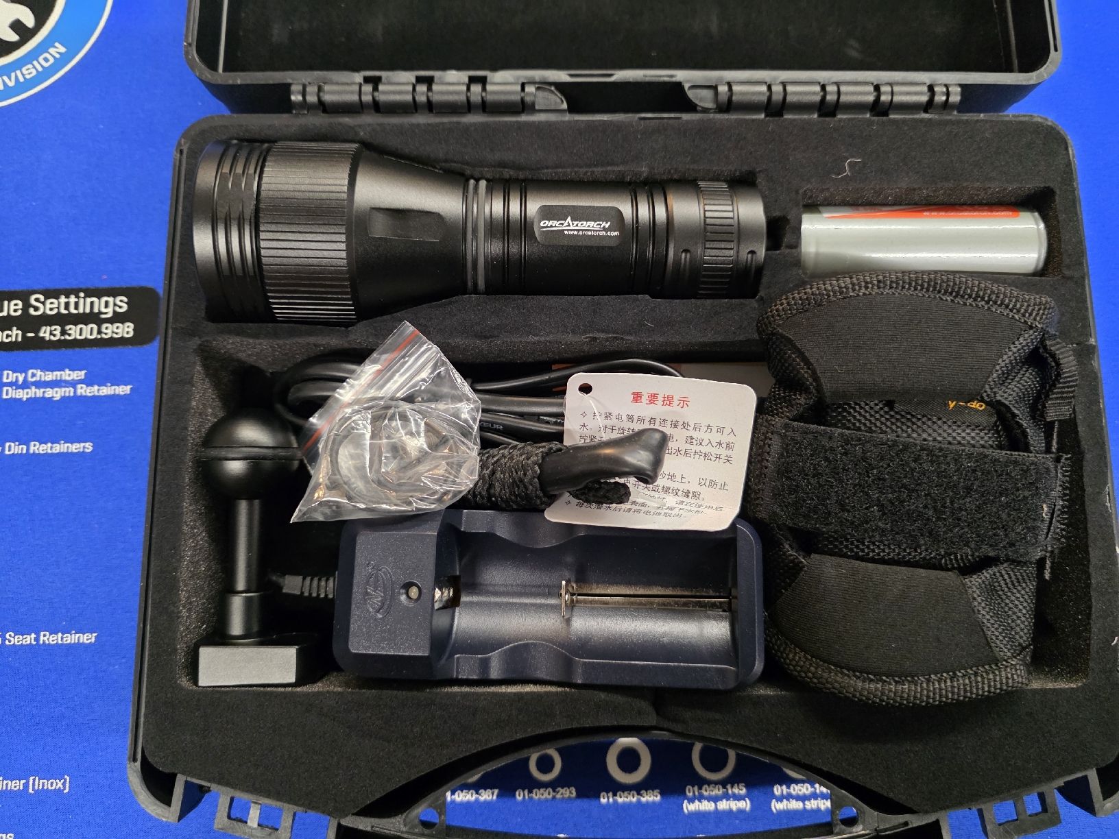 Lampade: Orcatorch D810V Unterwasser Videolicht, NEU – Nuovo e nell'imballaggio originale da Remetschwil venduto da Schnickian 1
