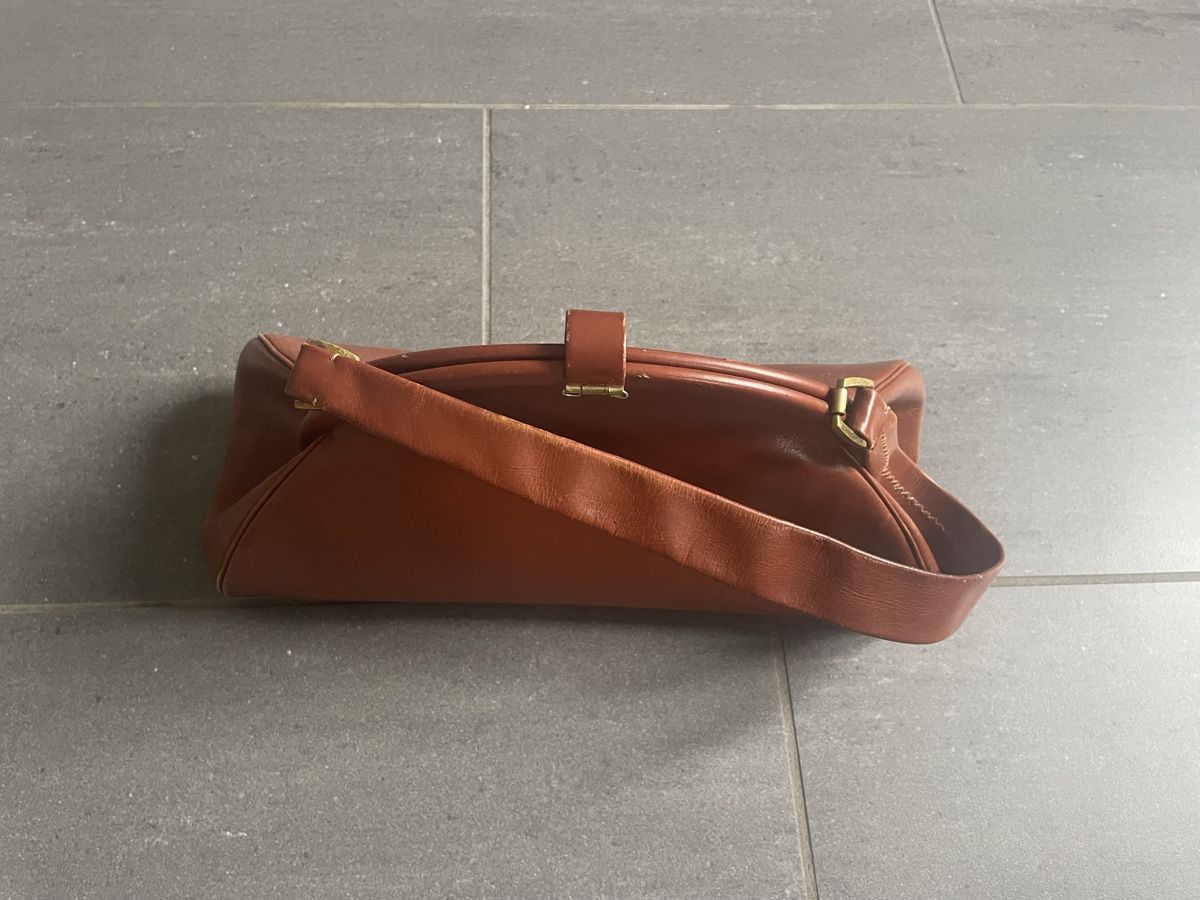 Taschen für Damen: Ledertasche klein – Gebraucht aus Full-Reuenthal von Mimi_1986 2
