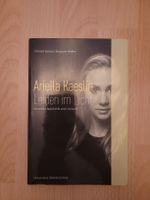 Ariella Kaeslin - Leiden im Licht, Biografie