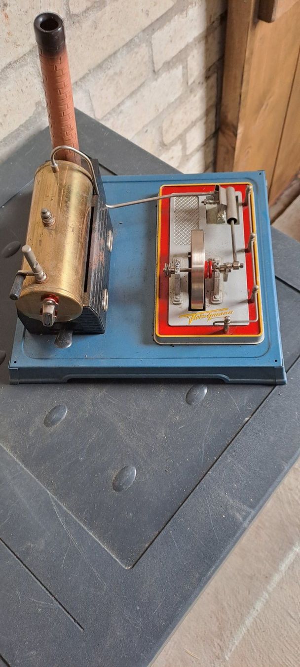Kit di modellismo & Modellini statici: Spielzeugdampfmaschine – Usato da Kestenholz venduto da Pupo78