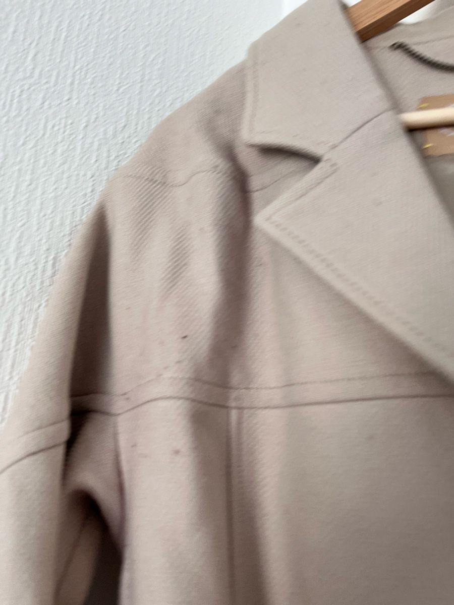 Cappotti: Collection 66 Beige Coat Size 36 - Spring Essential – Usato da Lausanne venduto da Danash 3