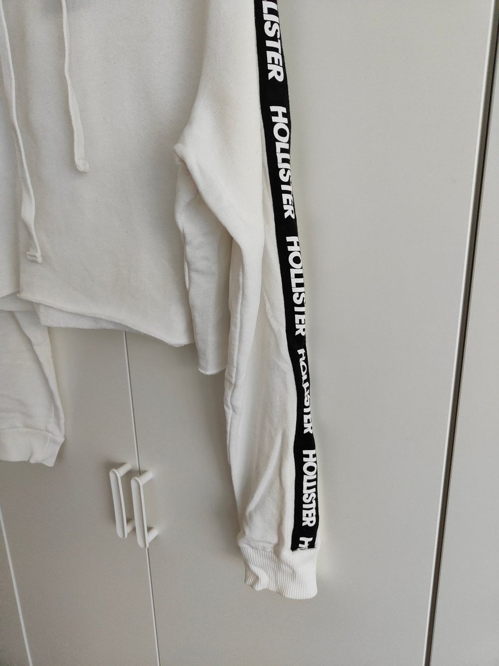 Hollister Maglioni & Felpe: Hollister cropped Sweatshirt - Grösse M – Usato da Rickenbach b. Wil venduto da VeryLovelyThings 1
