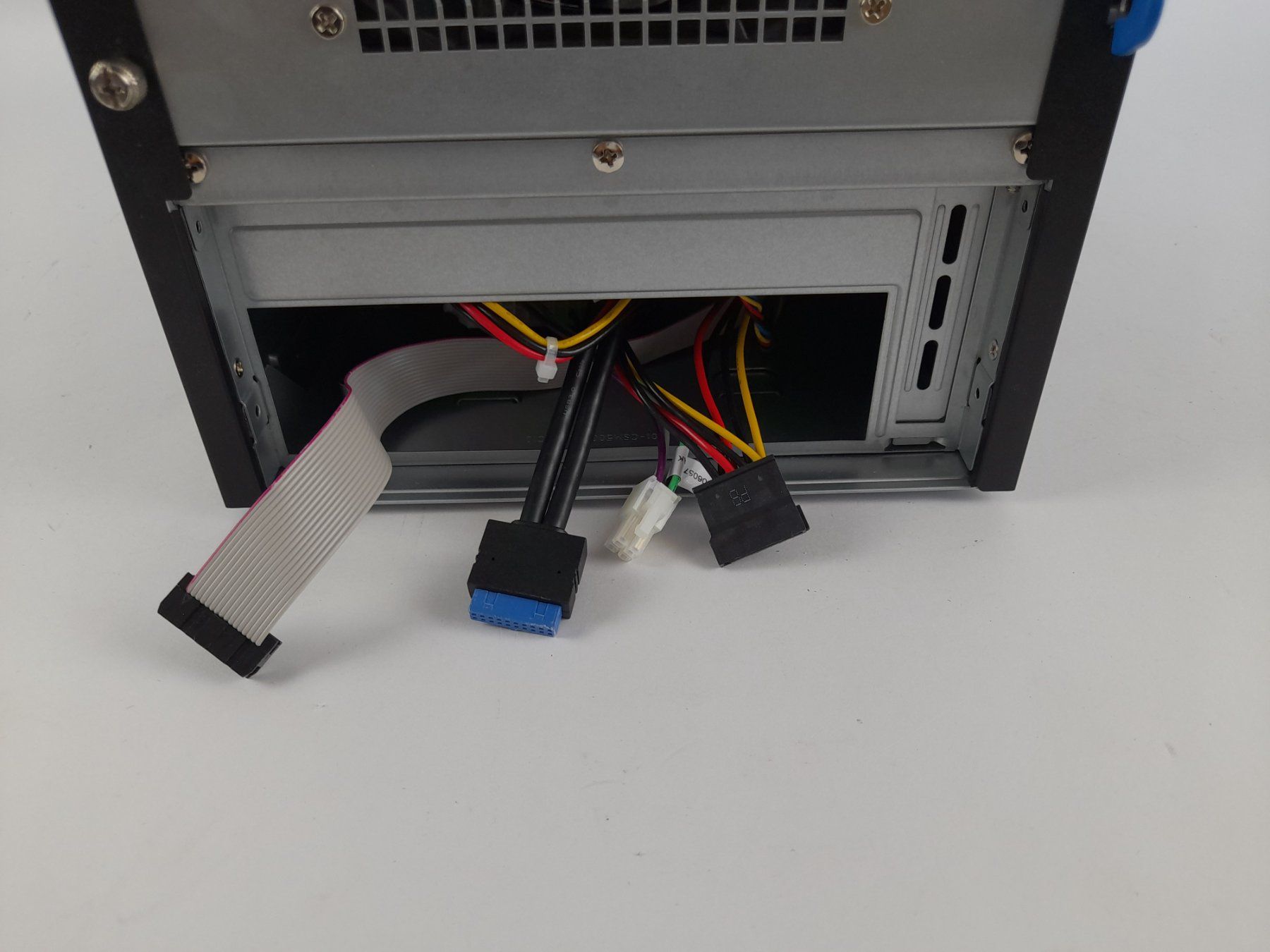 Custodie: SUPERMICR Mainboard Gehäuse – Usato da Liebefeld venduto da Restwert_Liebefeld 4