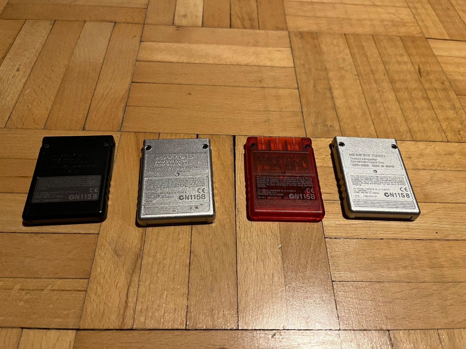 Sony Memory Units & Memory Cards: 4x originale Sony Ps2 Memory Cards – Gebraucht aus Basel von Ruemli17 1