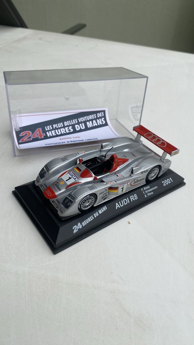 Audi Modellautos: 1/43 modèle réduit Audi R8 de 2001 – Gebraucht aus Châtelaine von yves017