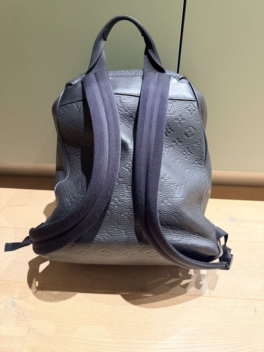 Louis Vuitton Sacs à dos: Louis Vuitton Montsouris Backpack Taurillon Monogram – D'occasion à Zürich par din_9nc2 2