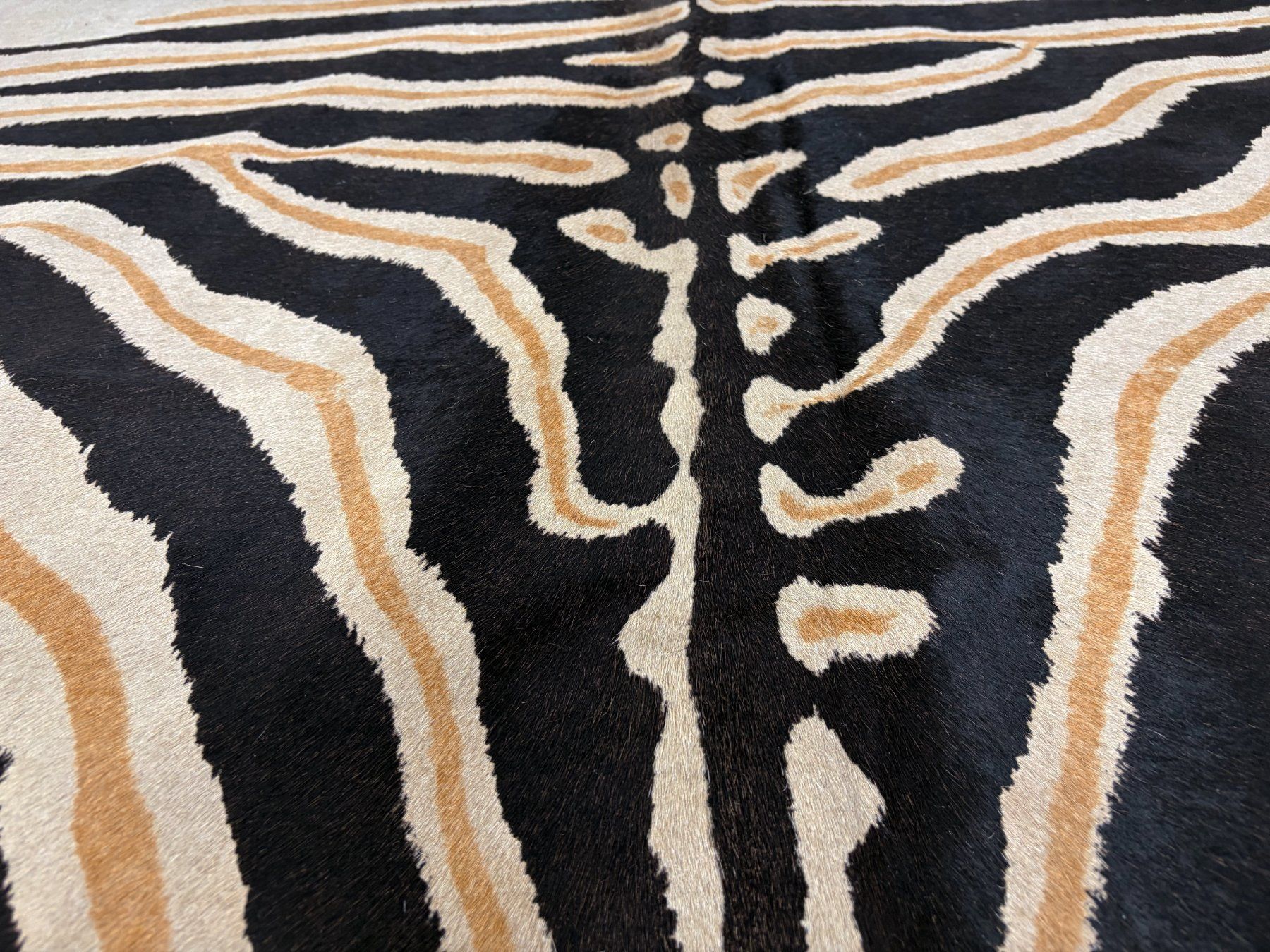 Tappeti: echtes Kuhfell Teppich Zebra – Nuovo e nell'imballaggio originale da Arbedo venduto da patagonialeatherrugs 3