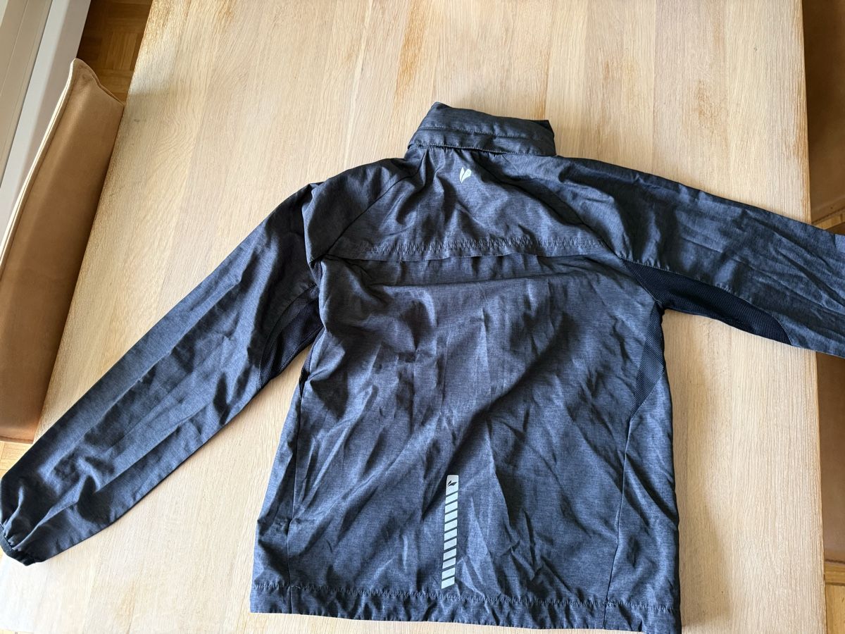 Vestes: Ipso running jacket – Neuf (Voir description) à Genève par hai_2rp8 1