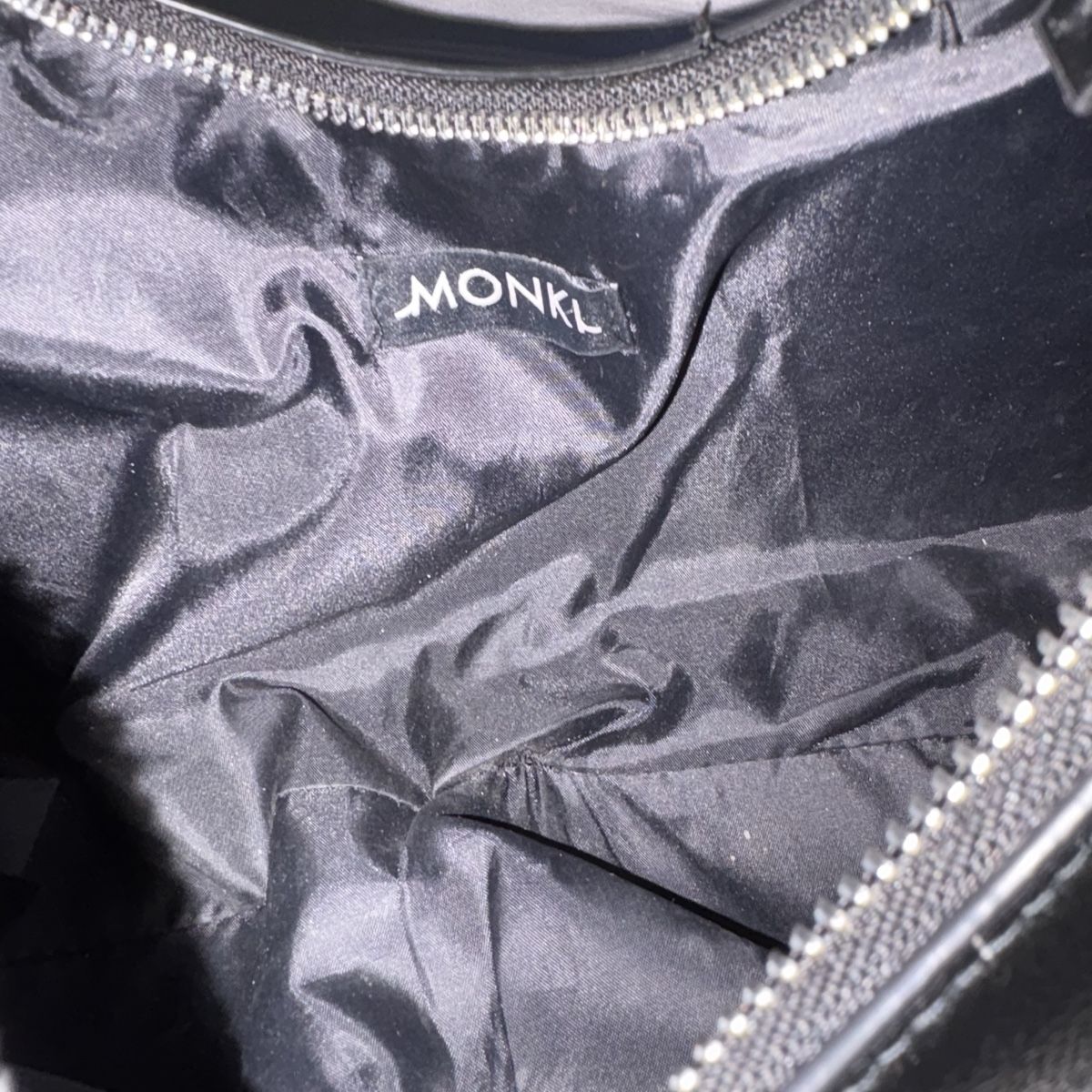 Monki Borse da donna: Sac à main noir – Nuovo (secondo la descrizione) da Moudon venduto da TigerrrEye 3