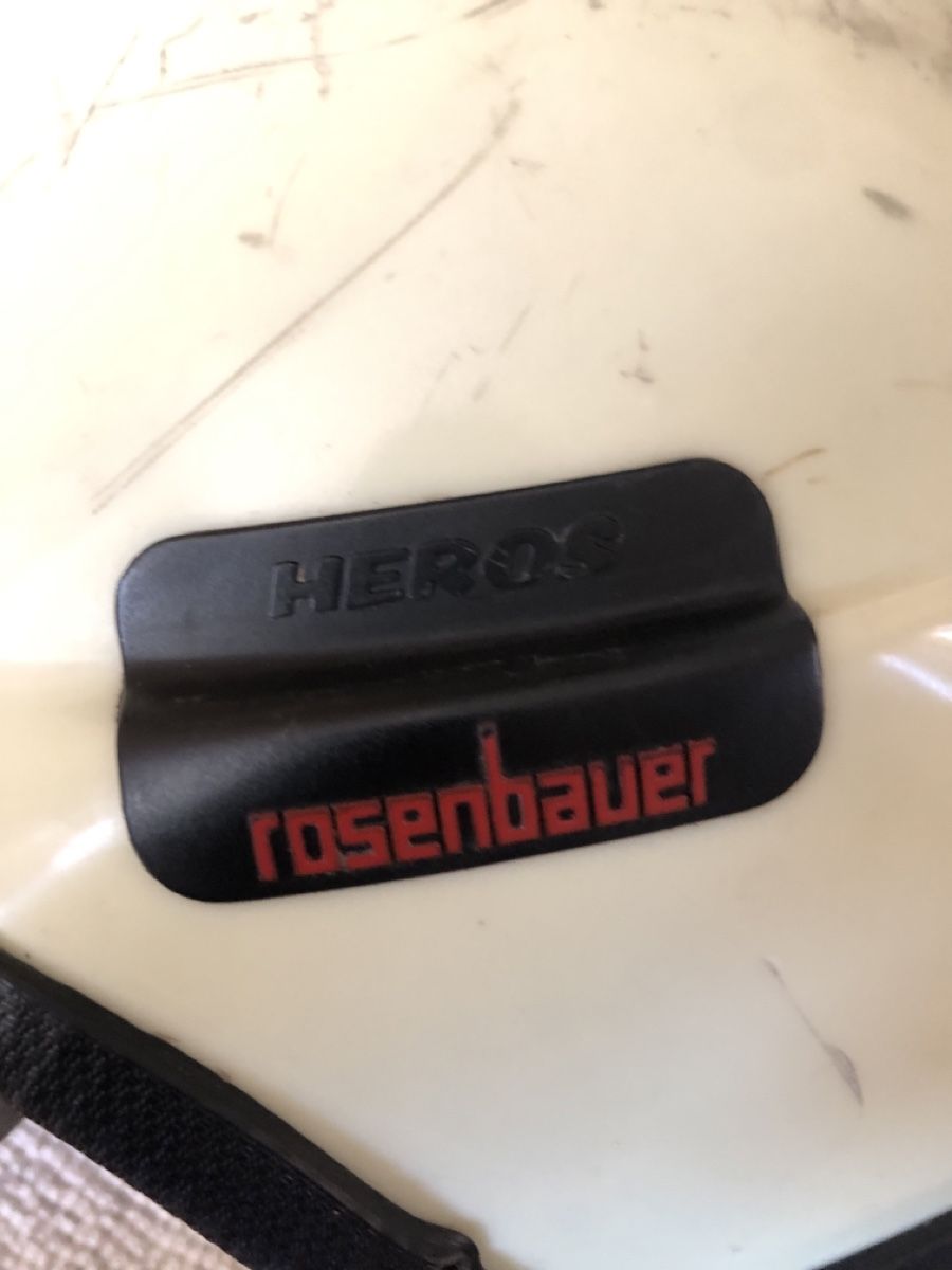 Pompiers: Gebrauchte Feuerwehrhelme Rosenbauer – D'occasion à Zweisimmen par TIV-v6fg 3