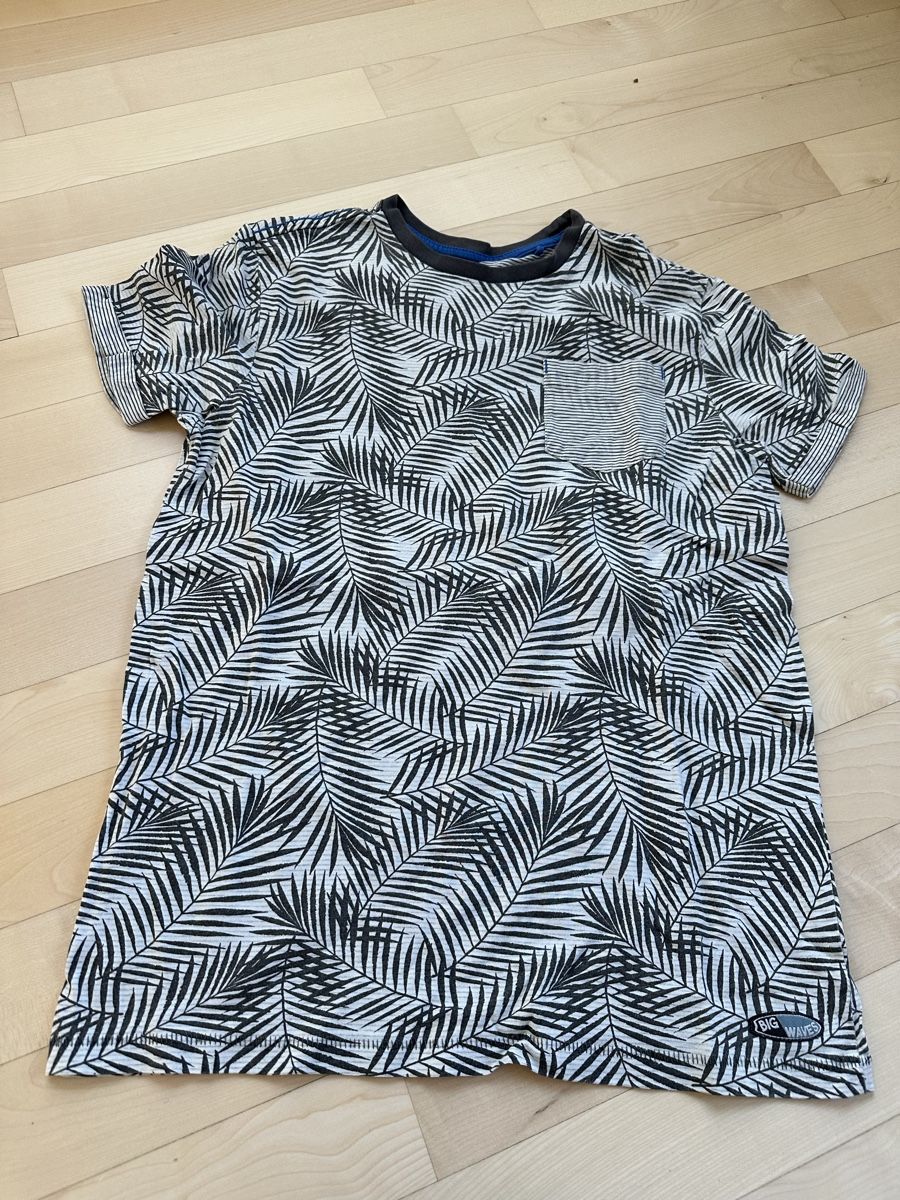 Lotti & Set di vestiti: 4 T Shirts Gr 158 164 – Usato da Zizers venduto da special_peanuts 2
