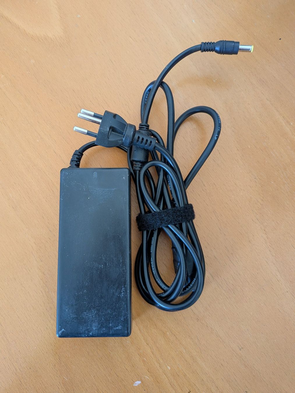 Caricabatterie: Chargeur multiple 7 ports SKIVA AC121 – Usato da LAUSANNE venduto da Fabir 4