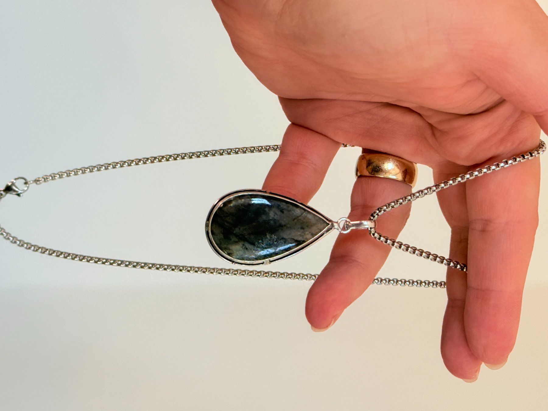 Ketten: Collier avec Labradorite – Neu und originalverpackt aus Genève von AWWA 7