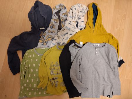 Kleiderpaket, Pullis und Shirts, 116,122,128