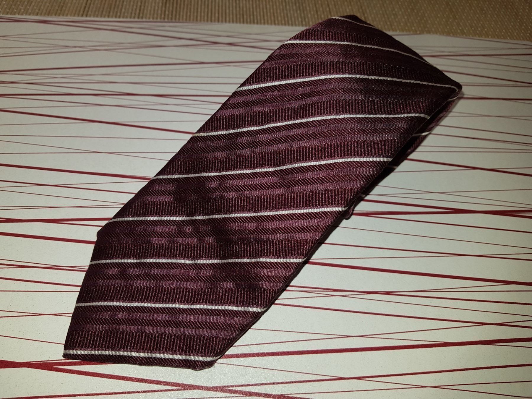 Hugo Boss Cravatte: Cravate/Krawate   HUGO BOSS – Usato da Cossonay-ville venduto da Super-Price-Quality 2