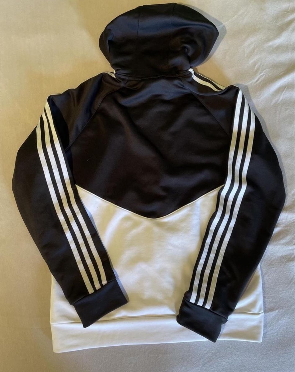 Adidas Jacken: Adidas jacke – Gebraucht aus Madiswil von ren_gqz9 1